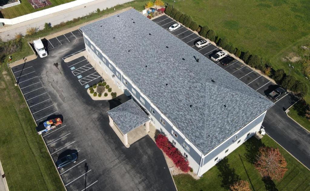 Days Inn & Suites By Wyndham Romeoville Eksteriør bilde